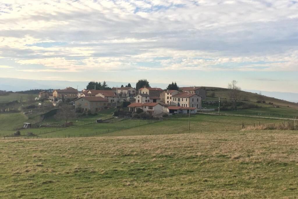 Vila Gite De Chenieux Saint-Victor-sur-Loire Exteriér fotografie